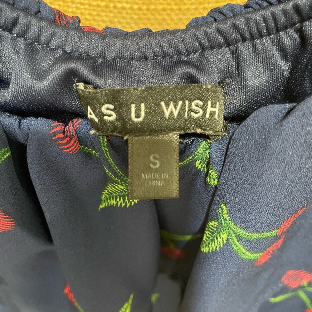 As U Wish Navy Shorts Romper with Floral Print Sz Sm = 4/6 - Picture 5 of 10